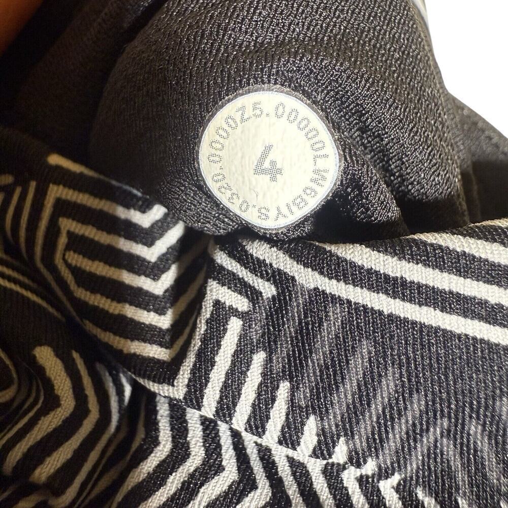 Lululemon Pace Rival High Rise Crop 22" Black Grey Design Running Legging Size 4 - Picture 12 of 12